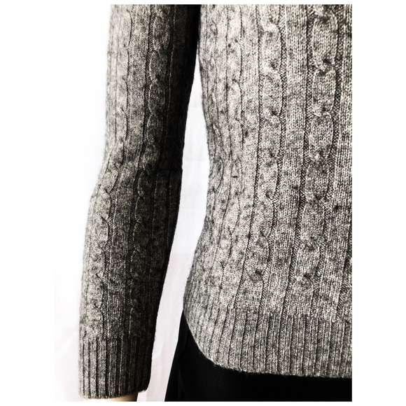 J Crew ♥️ Cable Knit Sweater - Picture 4 of 9